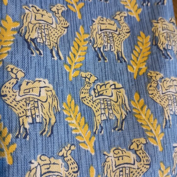 Napkins with Camel and Wheat Design set of 4 EUC - Picture 2 of 4